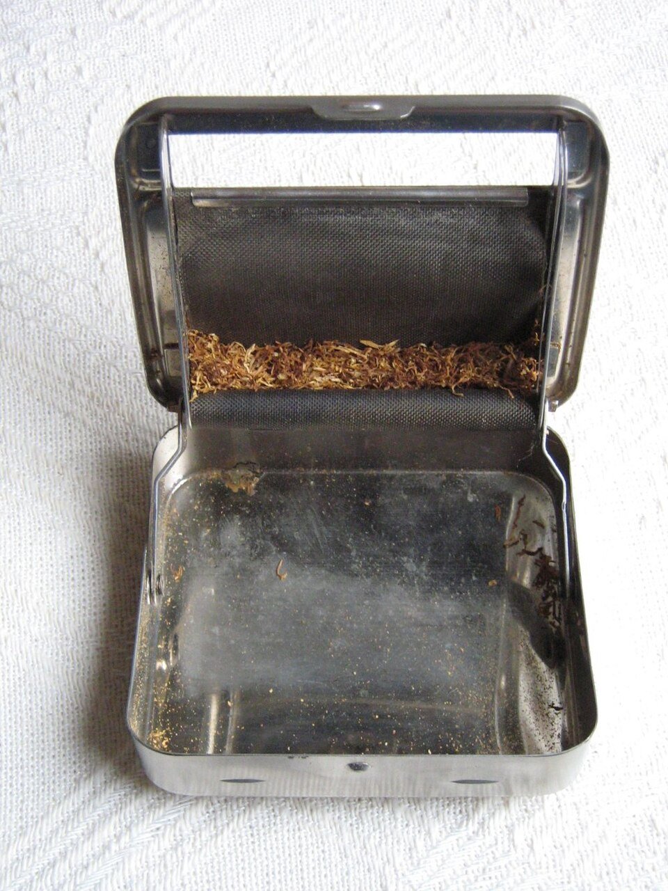 Rolling Machine — hybrid grinders & ashtrays from Greens Karing Kind, Los Angeles